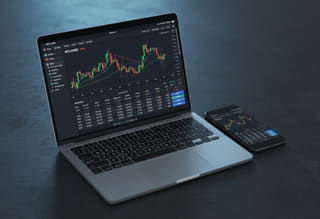 Accéder à l'historique des transactions et surveiller l'activité du compte