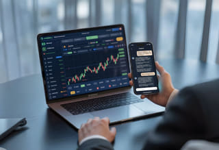 Illustration d'un article portant sur l'inflation et l'attrait pour les cryptoactifs alternatifs